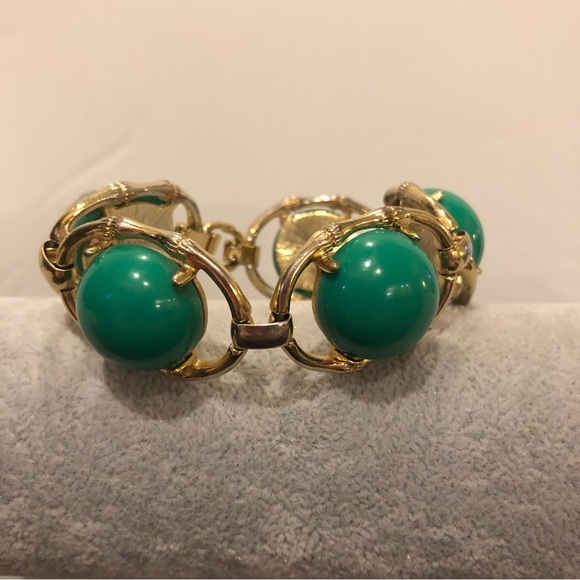 Stella Dot “Zinnia” Statement Bracelet, gold tone with green cabochons - Picture 2 of 15